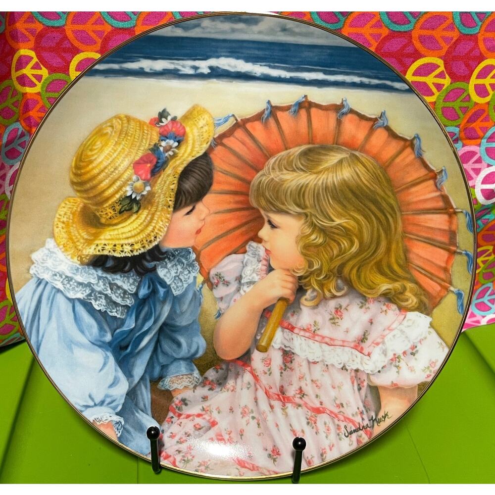 Sandra Kuck Summer Secrets 9.25" Plate #0928AC A childhood Almanac Collectible